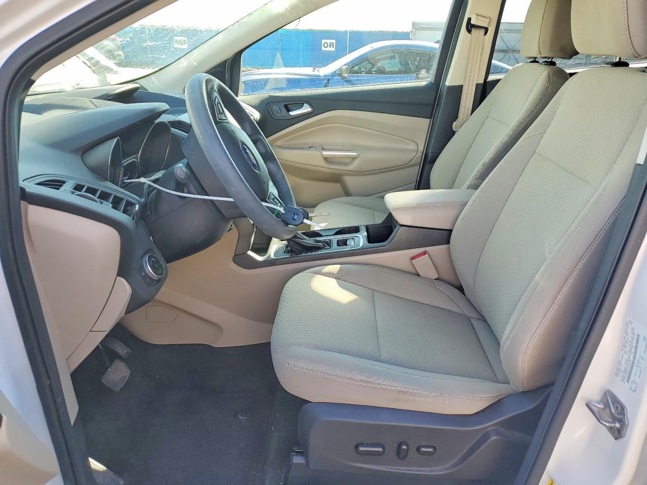 2017 FORD ESCAPE SE photo 13