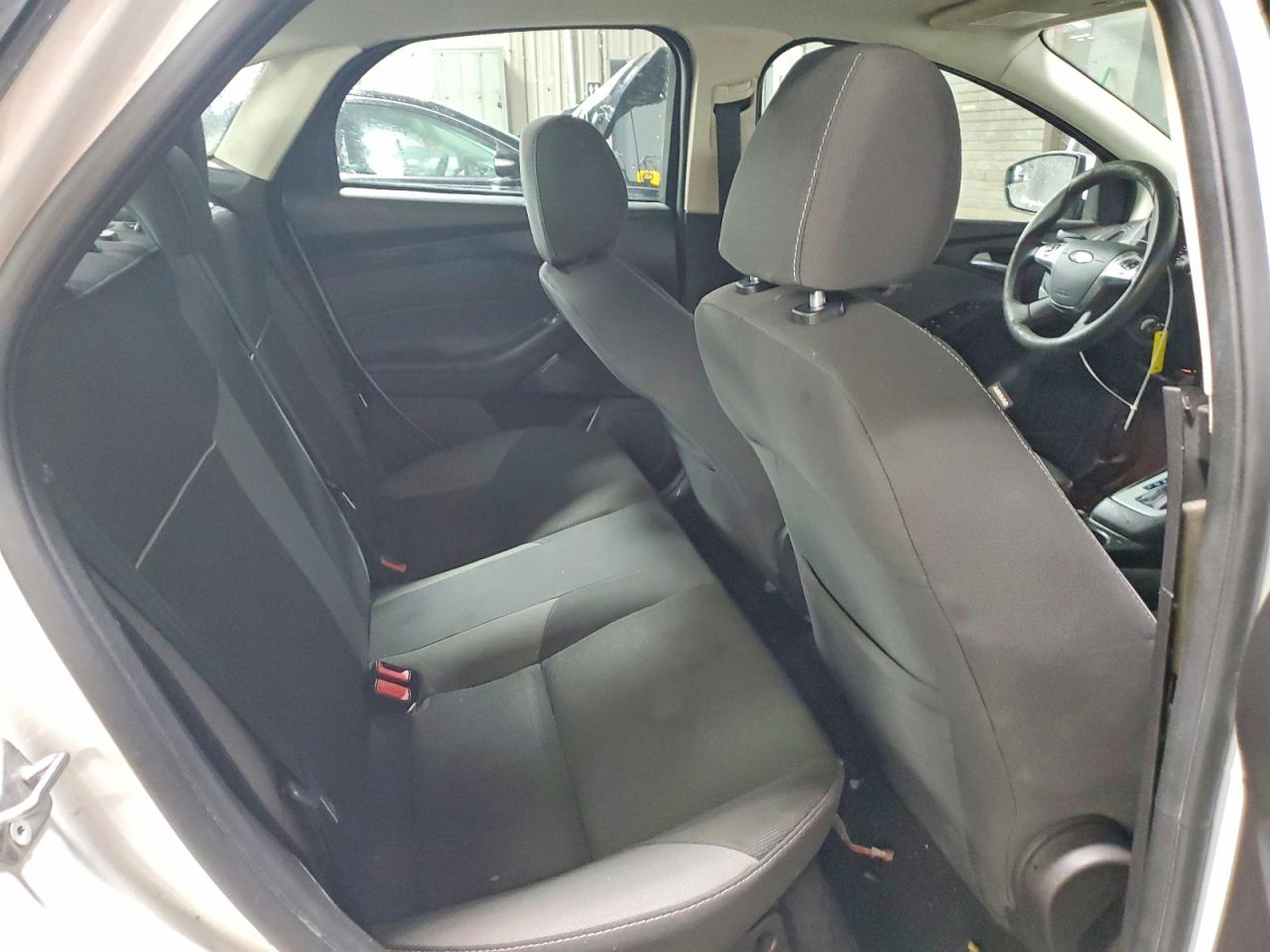 2014 FORD FOCUS SE photo 28
