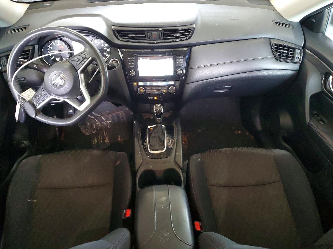 2017 NISSAN ROGUE SV photo 15