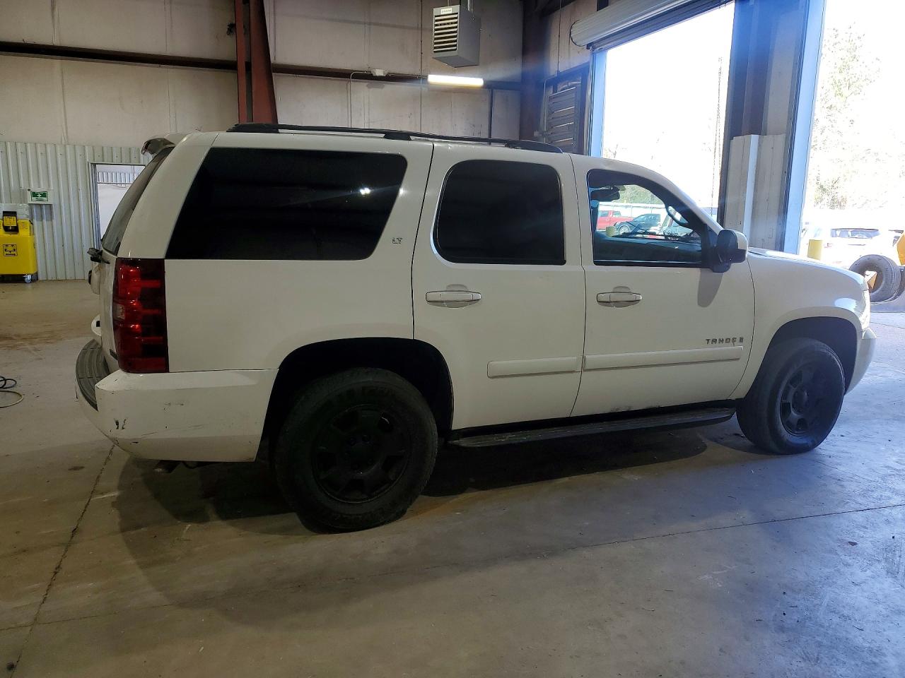 2007 CHEVROLET TAHOE C1500 photo 3