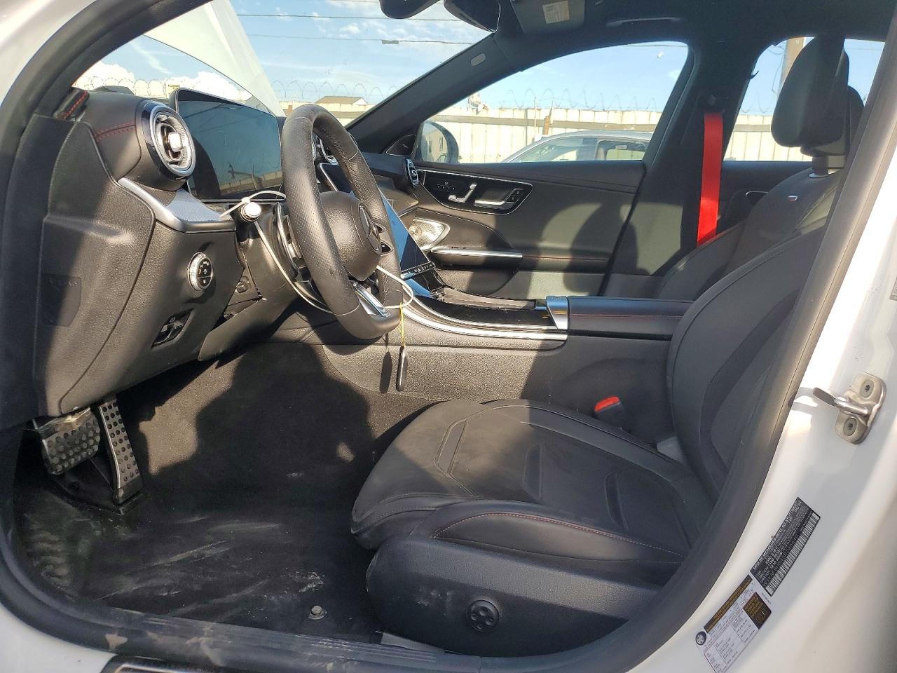 2025 MERCEDES-BENZ C 43 AMG photo 13