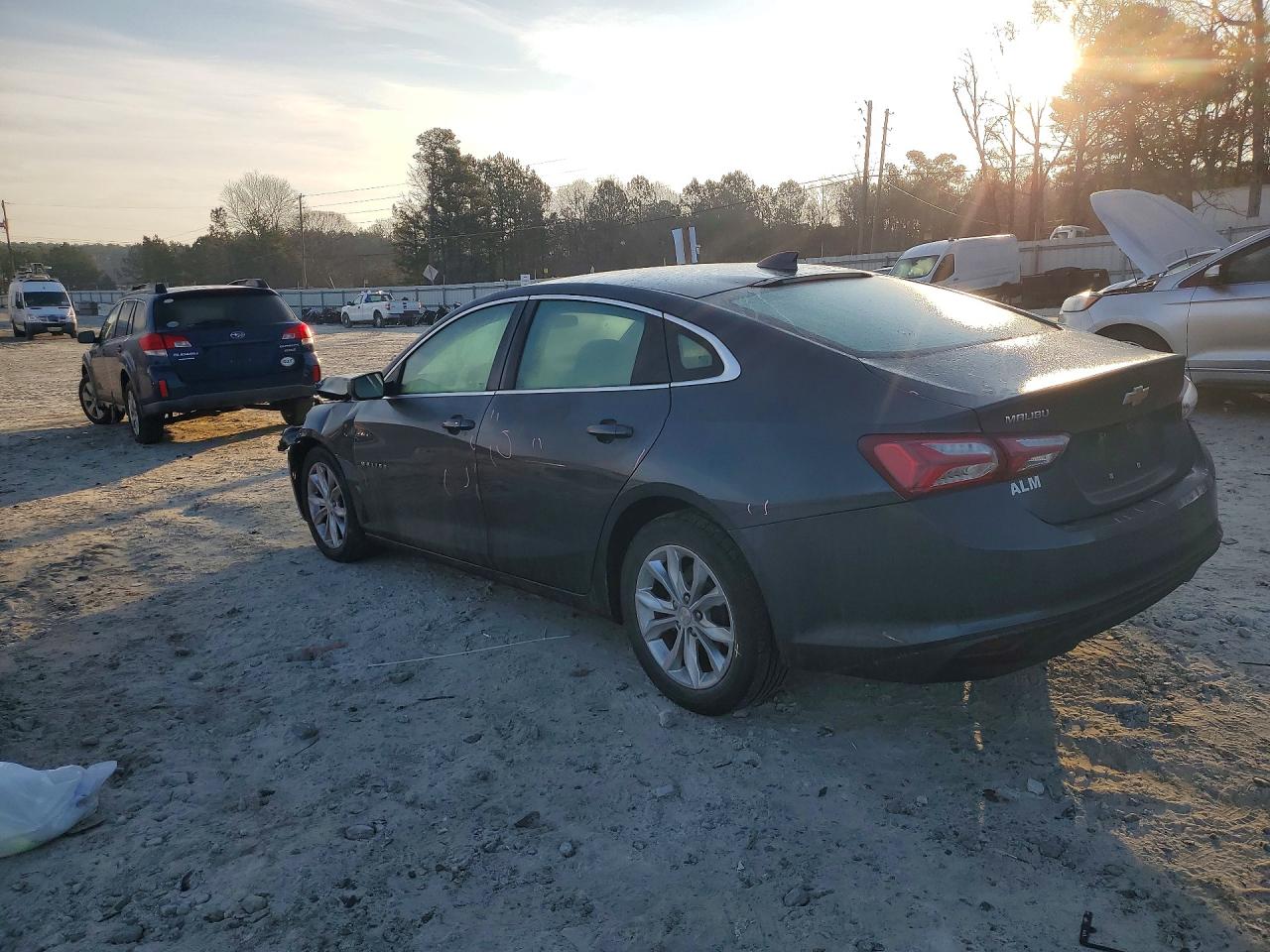 2020 CHEVROLET MALIBU LT photo 4