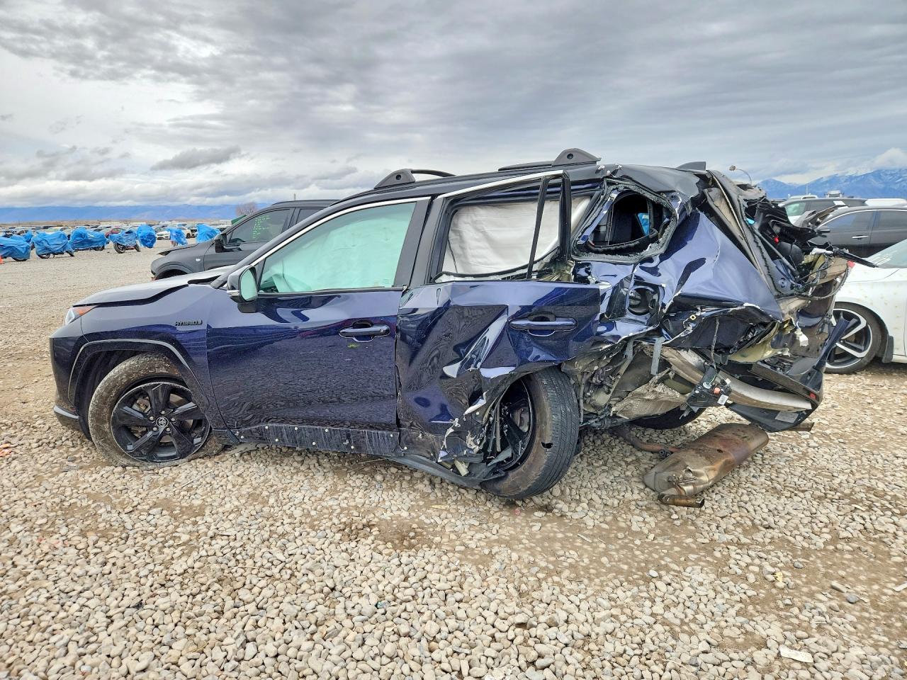 2021 TOYOTA RAV4 XSE photo 3