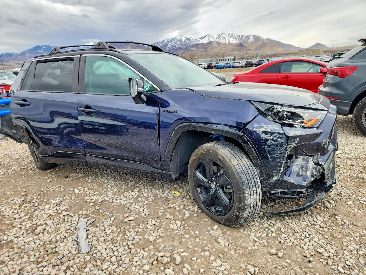 2021 TOYOTA RAV4 XSE photo 7