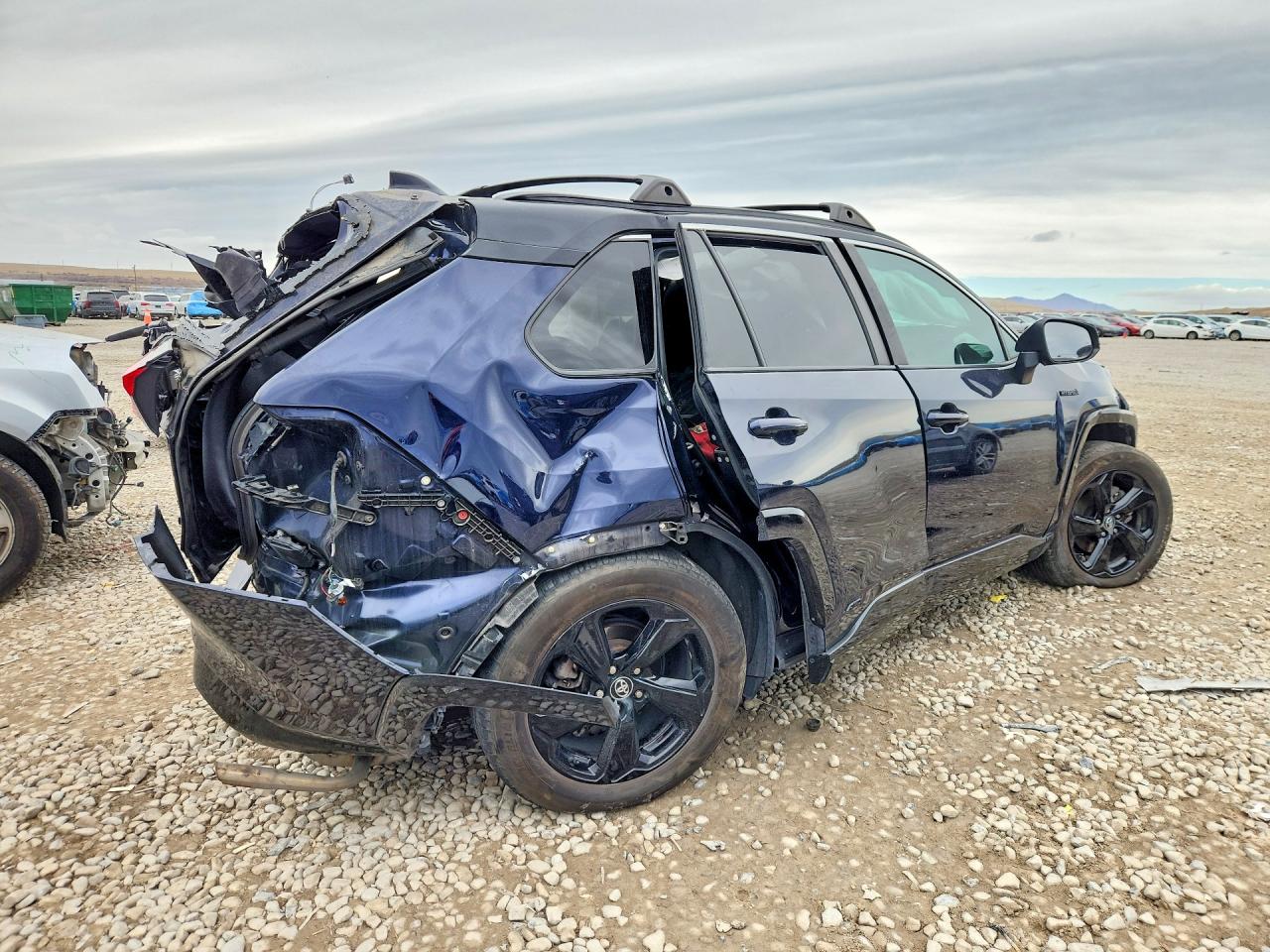 2021 TOYOTA RAV4 XSE photo 5