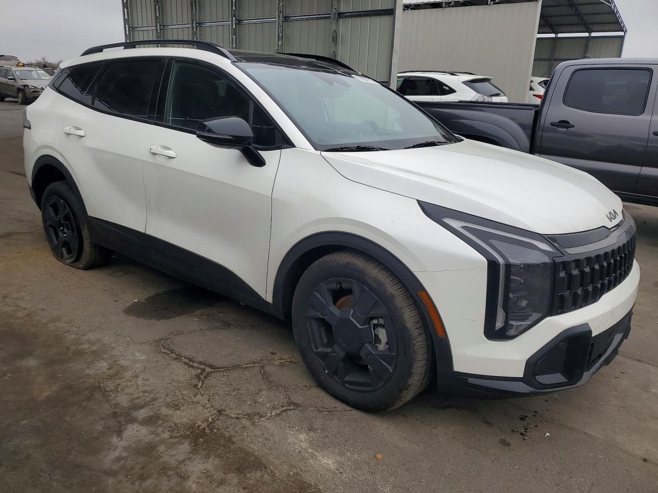 2026 KIA SPORTAGE EX photo 4
