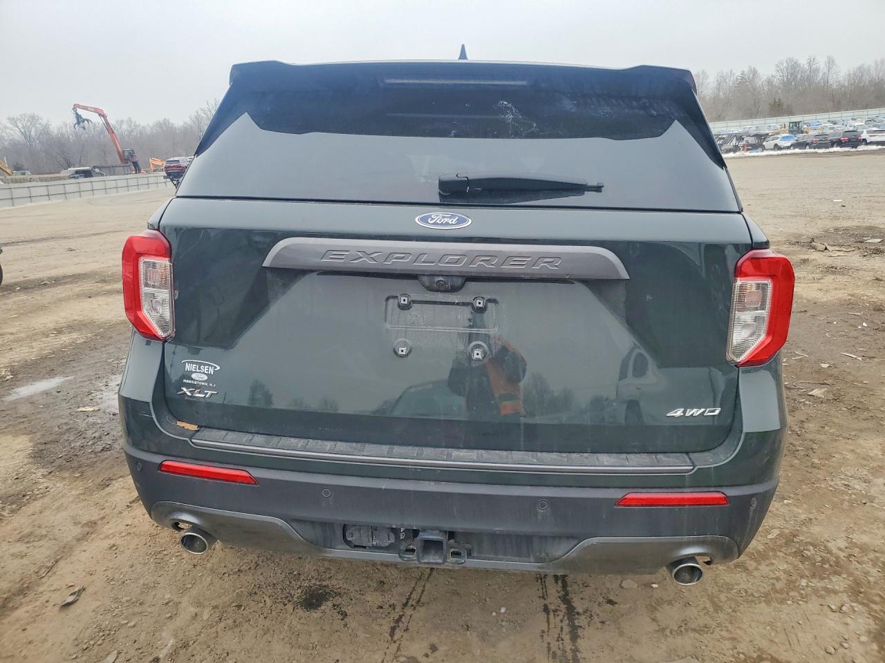 2024 FORD EXPLORER XLT photo 11