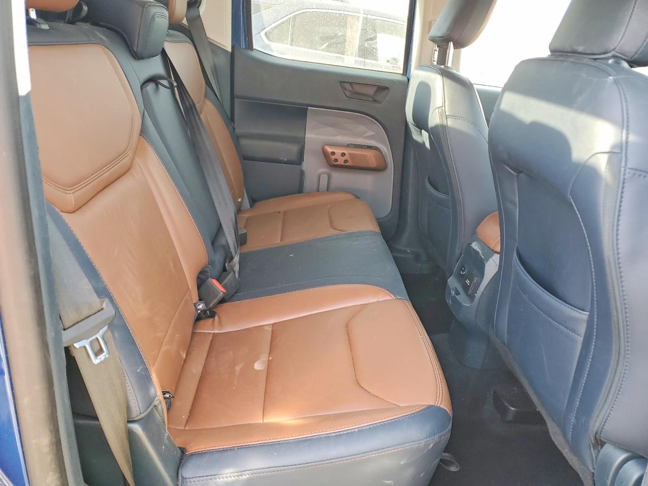 2024 FORD MAVERICK LARIAT photo 11