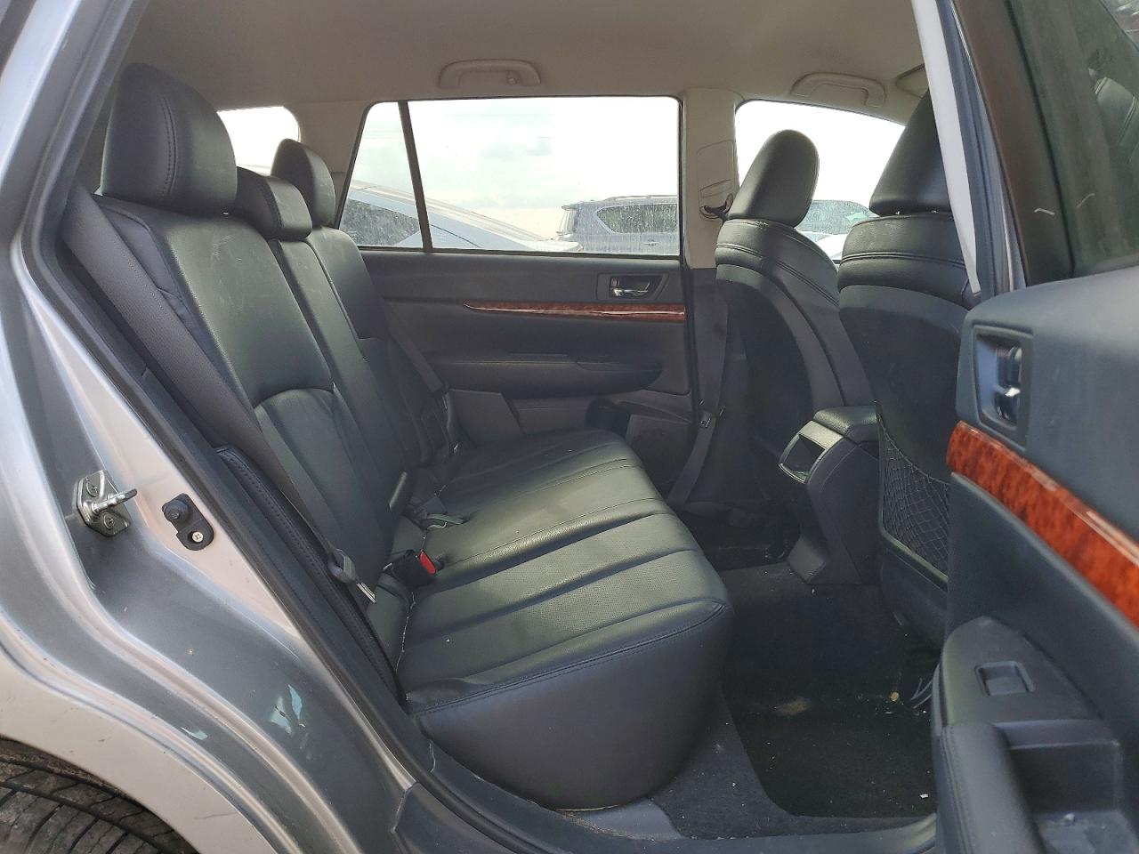2011 SUBARU OUTBACK 2.5I LIMITED photo 11