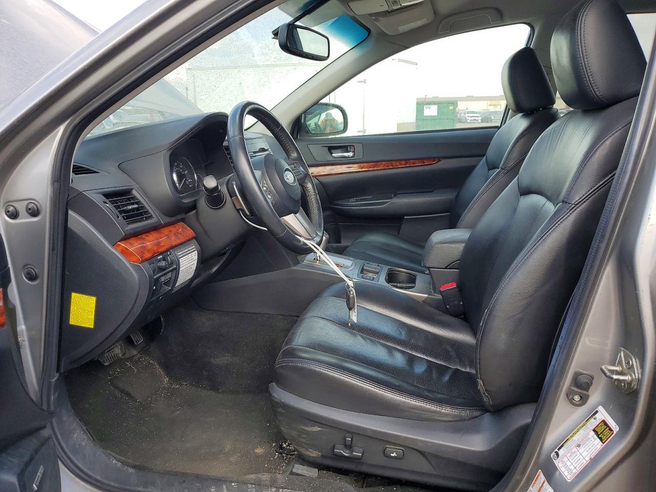 2011 SUBARU OUTBACK 2.5I LIMITED photo 7