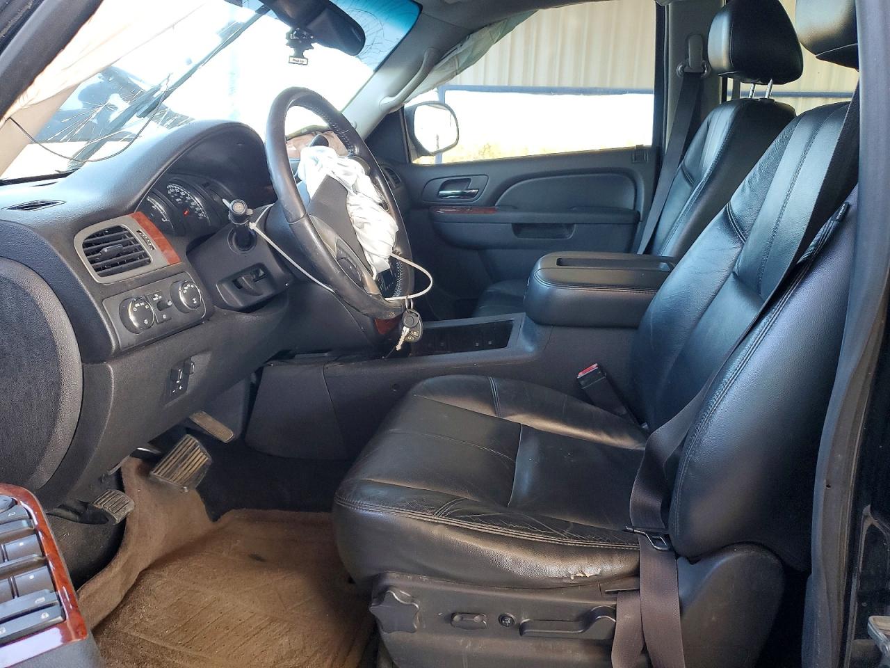 2011 CHEVROLET SUBURBAN K2500 LT photo 13