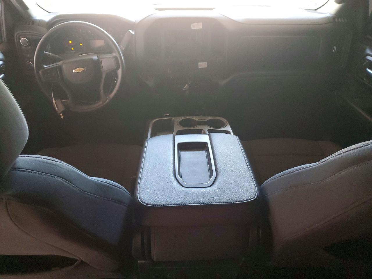 2021 CHEVROLET SILVERADO K1500 photo 8