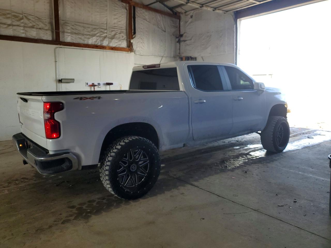 2021 CHEVROLET SILVERADO K1500 photo 3