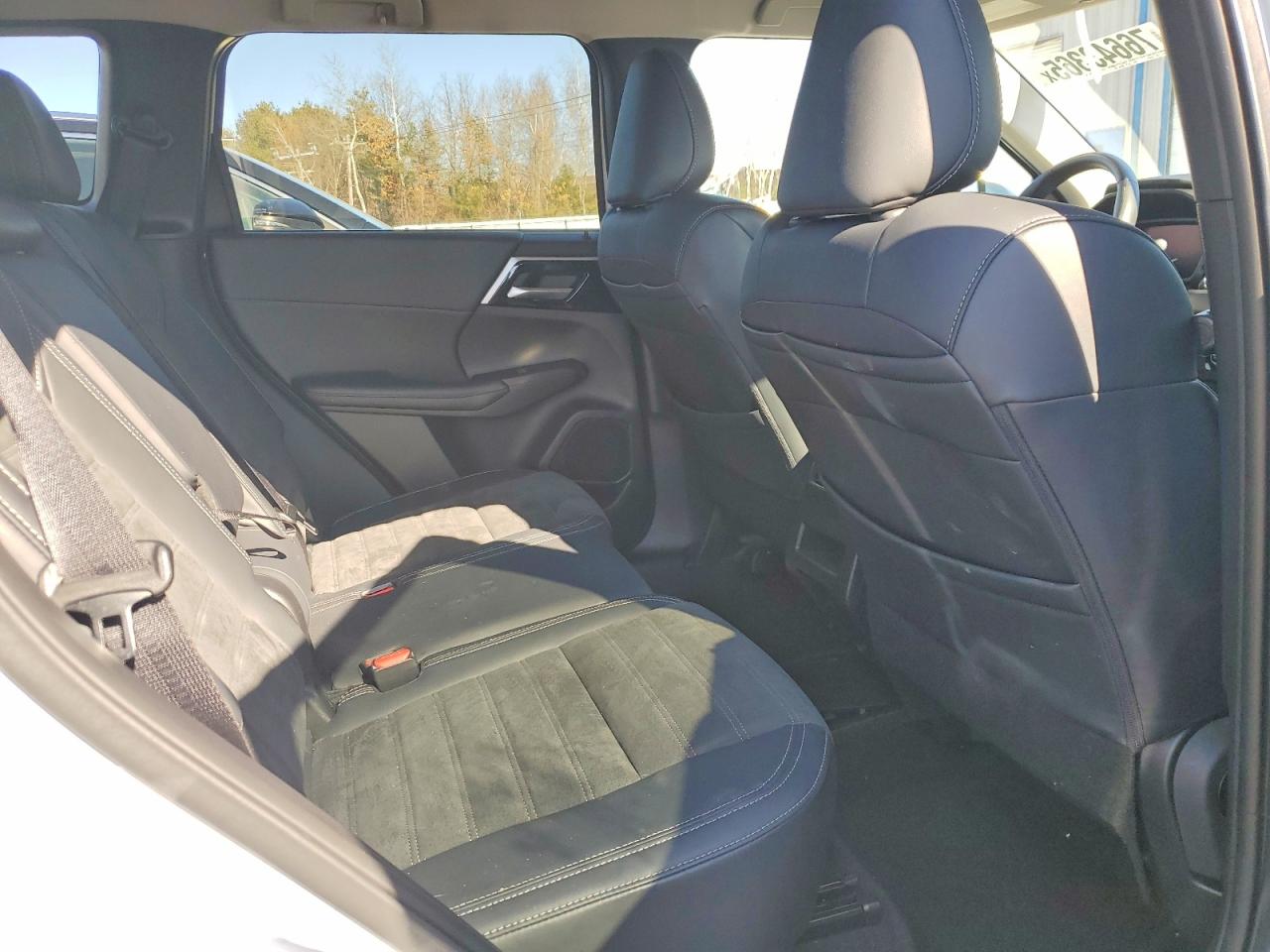 2025 MITSUBISHI OUTLANDER SE photo 31