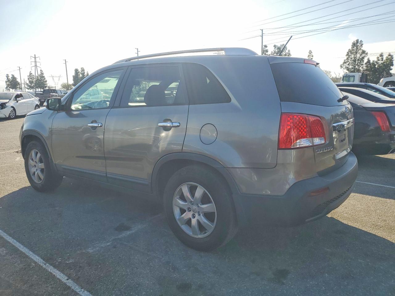 2013 KIA SORENTO LX photo 3