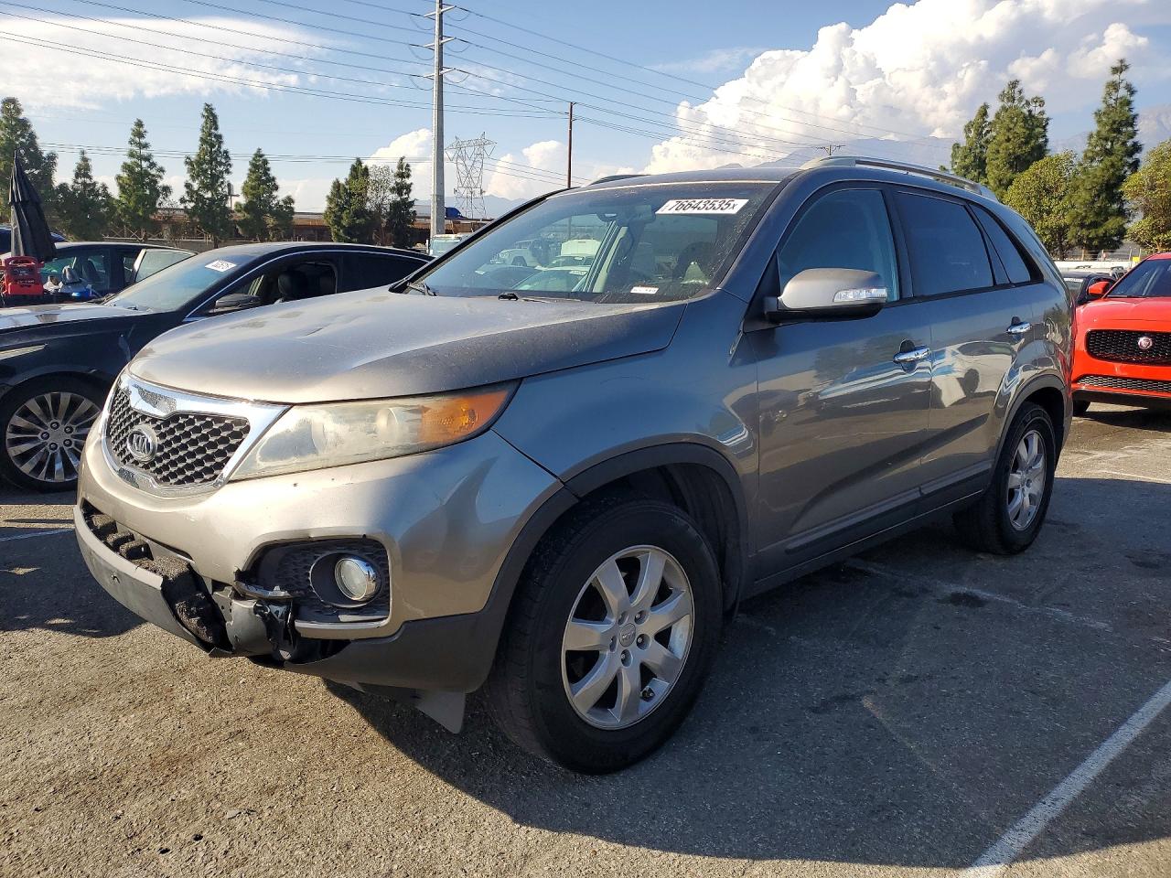2013 KIA SORENTO