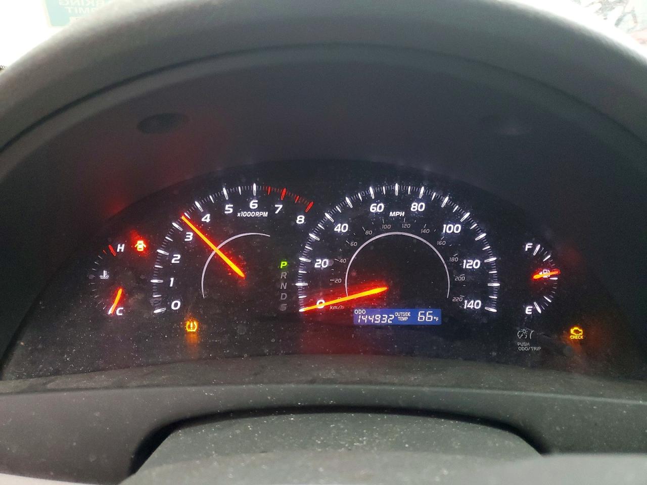 2010 TOYOTA CAMRY BASE photo 9