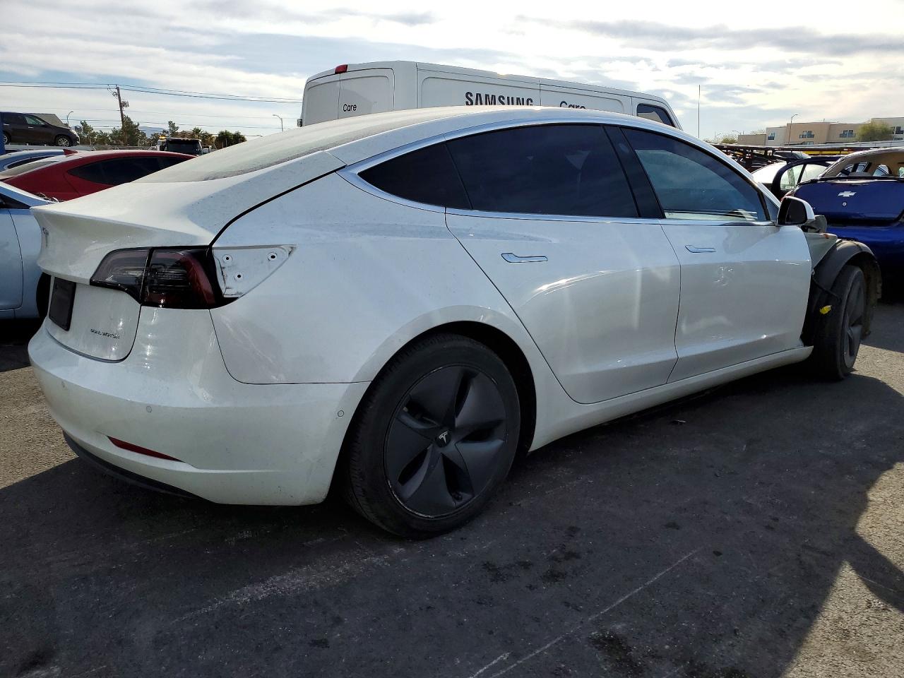 2020 TESLA MODEL 3 photo 3