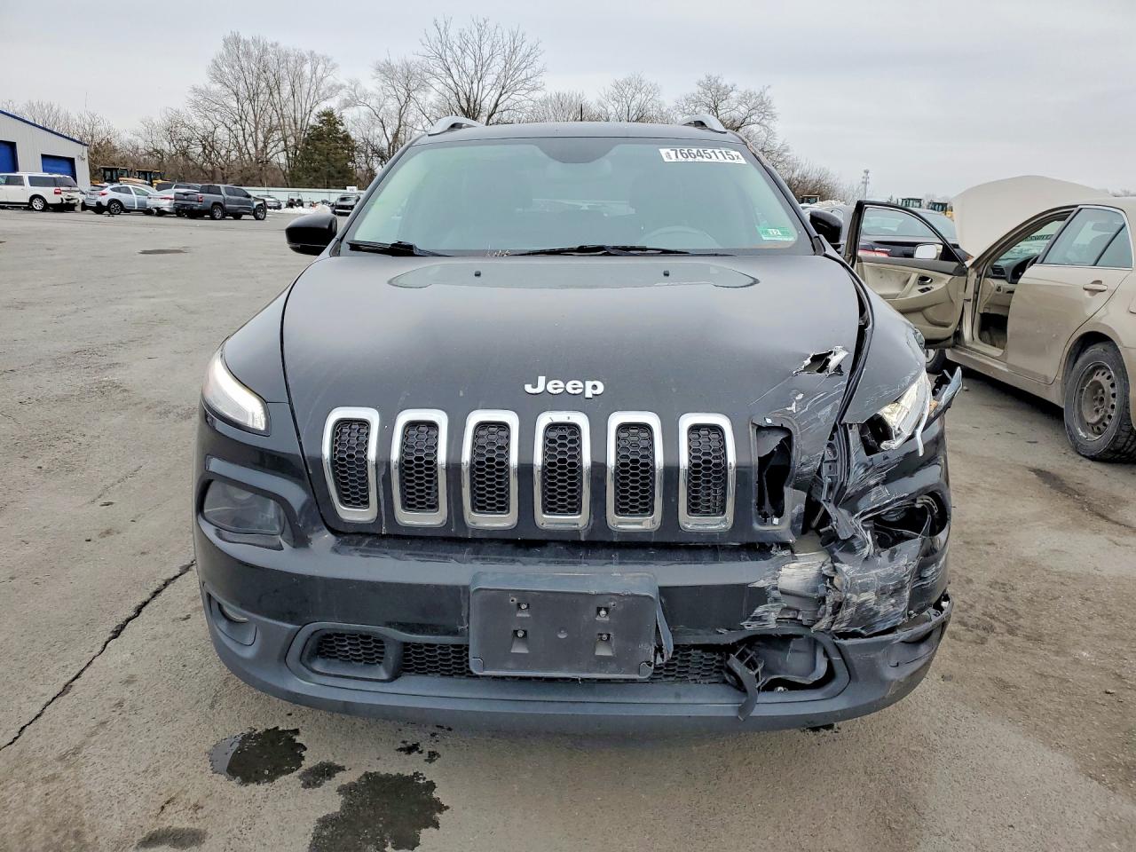 2017 JEEP CHEROKEE LATITUDE photo 5