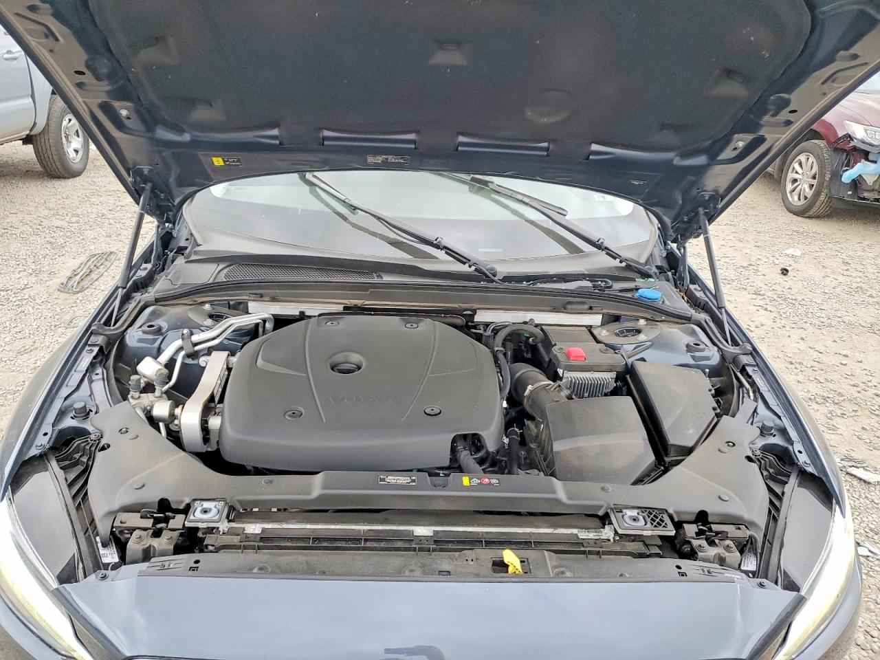 2021 VOLVO S60 T5 MOMENTUM photo 11