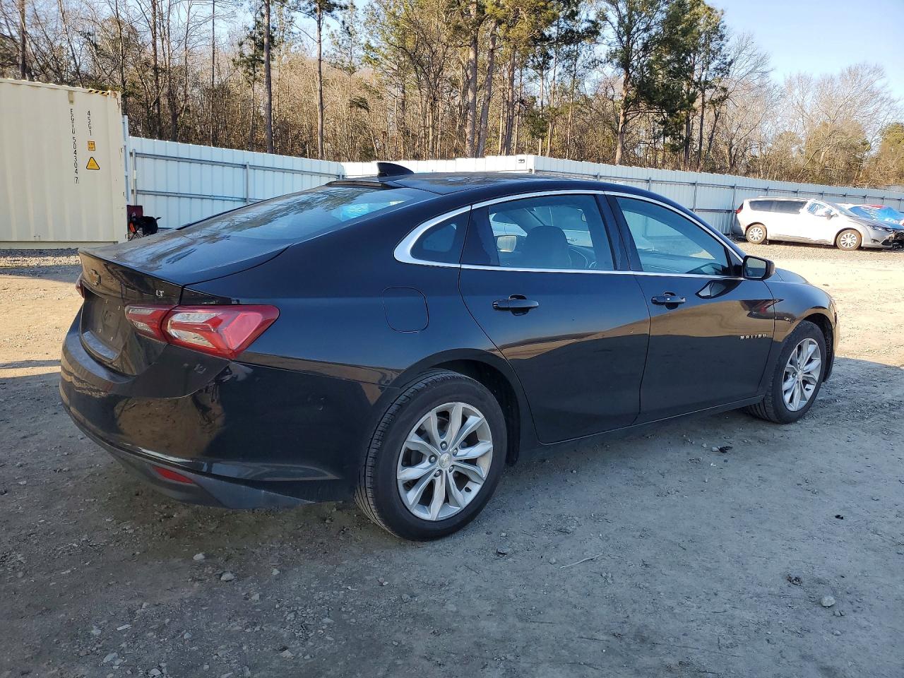 2020 CHEVROLET MALIBU LT photo 3