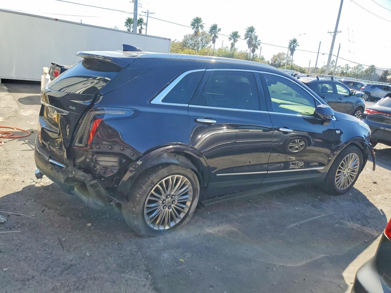 2018 CADILLAC XT5 LUXURY photo 5