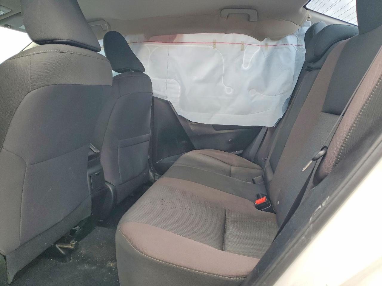 2017 TOYOTA COROLLA LE photo 19