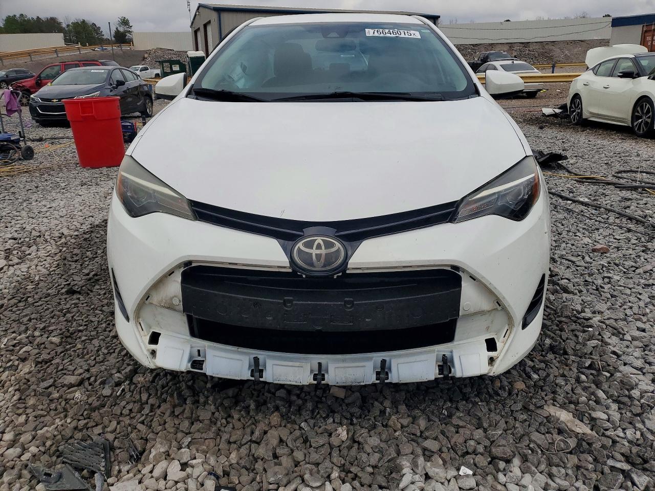 2017 TOYOTA COROLLA LE photo 9