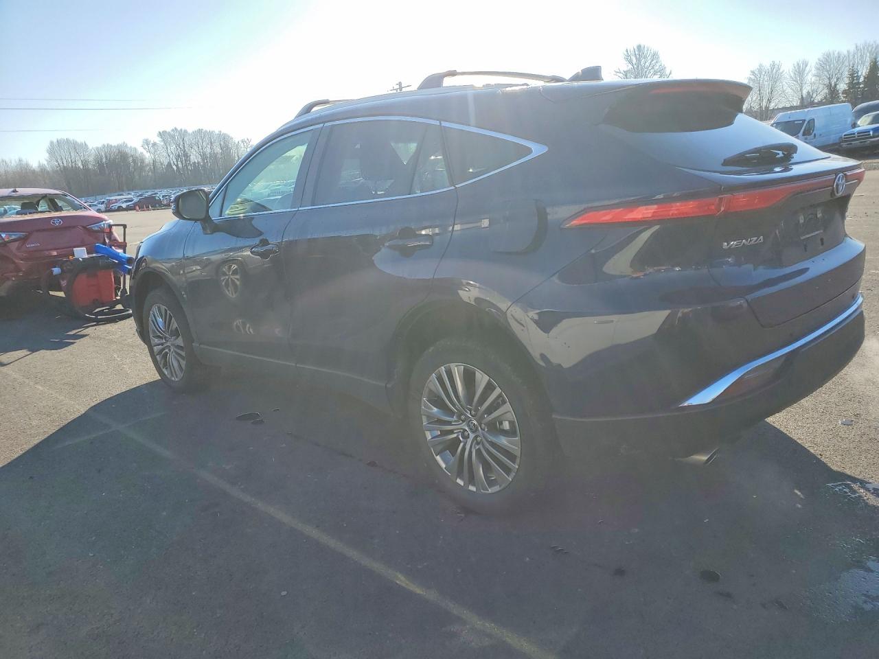 2022 TOYOTA VENZA LE photo 4
