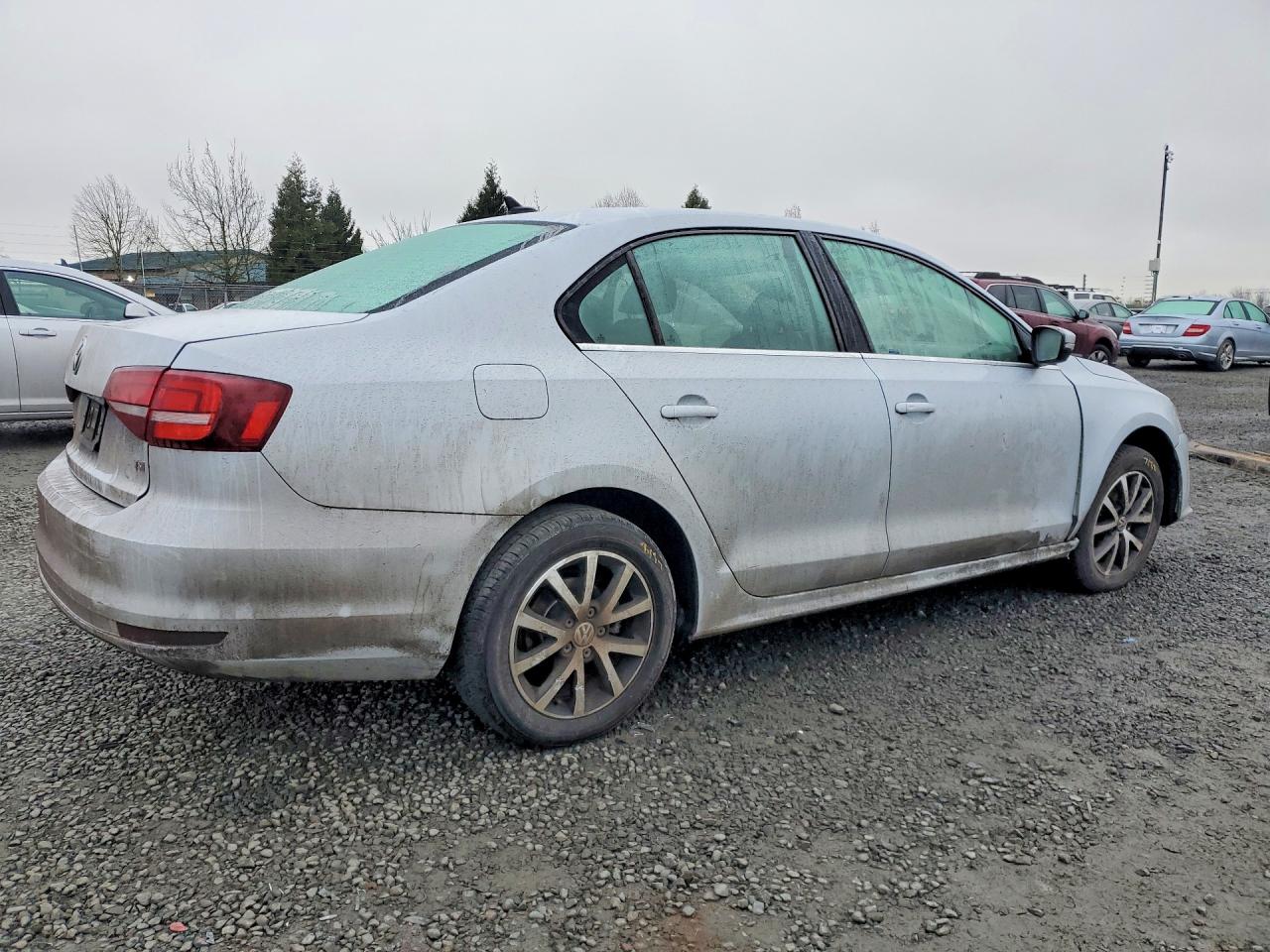 2017 VOLKSWAGEN JETTA SE photo 5