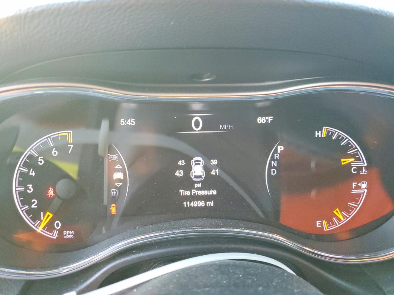 2019 JEEP GRAND CHEROKEE LAREDO photo 17