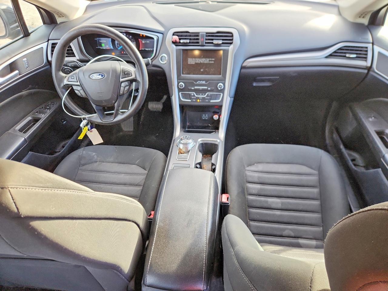 2019 FORD FUSION SE photo 8