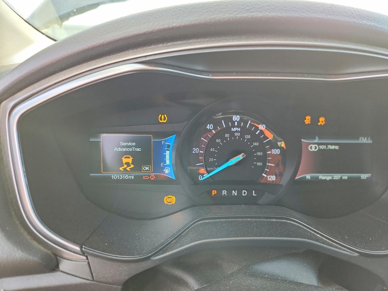2019 FORD FUSION SE photo 9