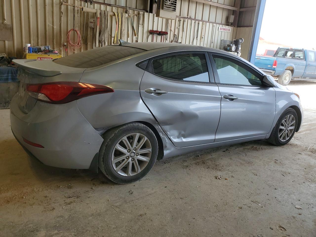 2015 HYUNDAI ELANTRA SE photo 7