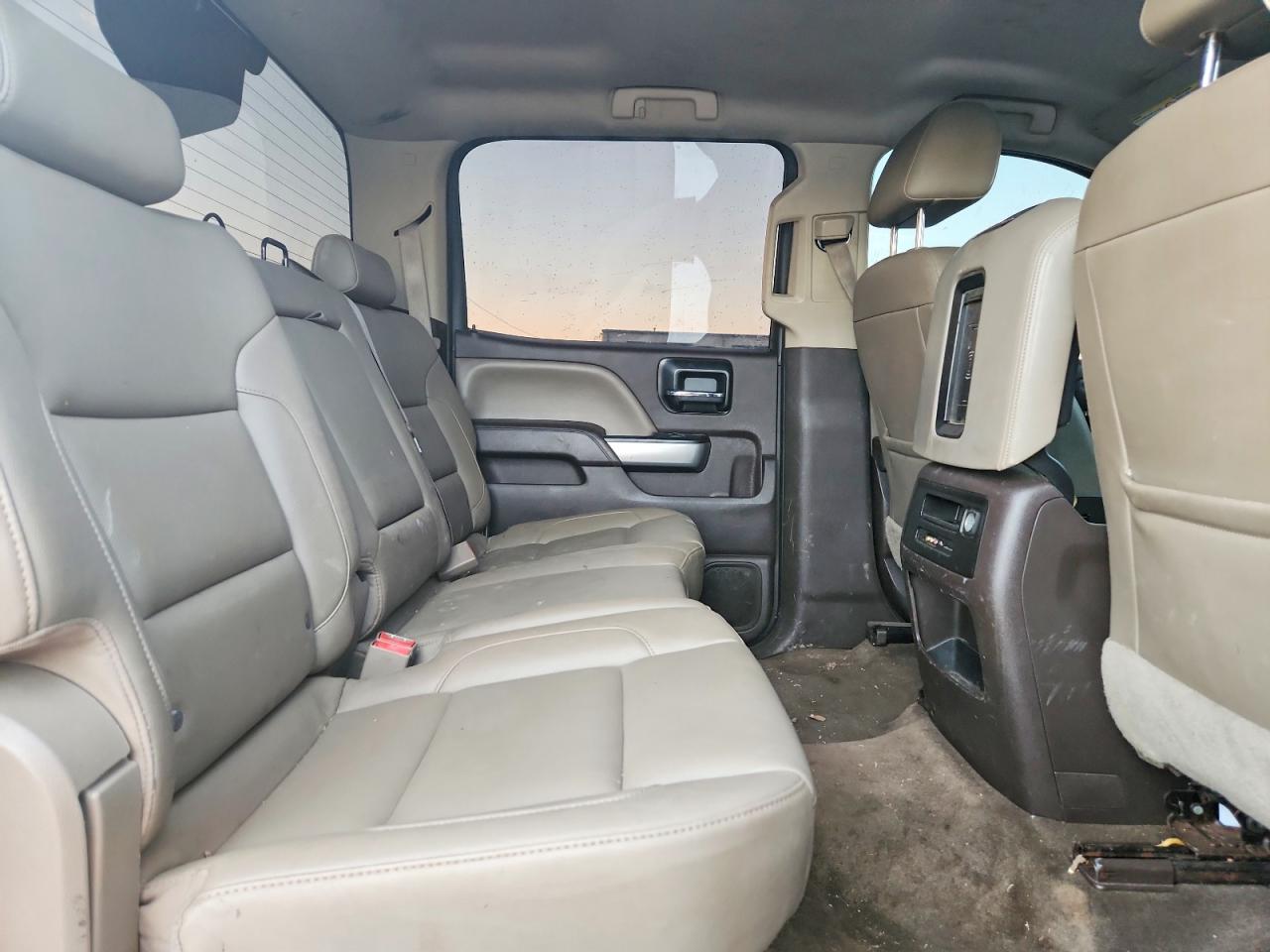 2016 CHEVROLET SILVERADO K2500 HEAVY DUTY LTZ photo 28