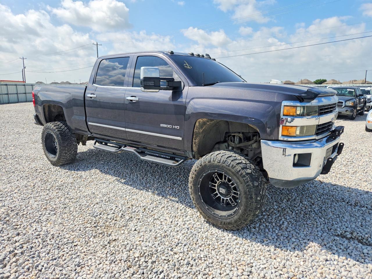 2016 CHEVROLET SILVERADO K2500 HEAVY DUTY LTZ photo 10