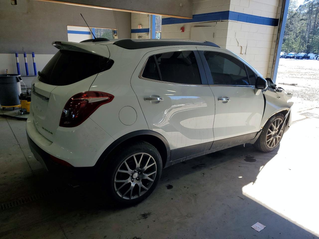 2019 BUICK ENCORE SPORT TOURING photo 3
