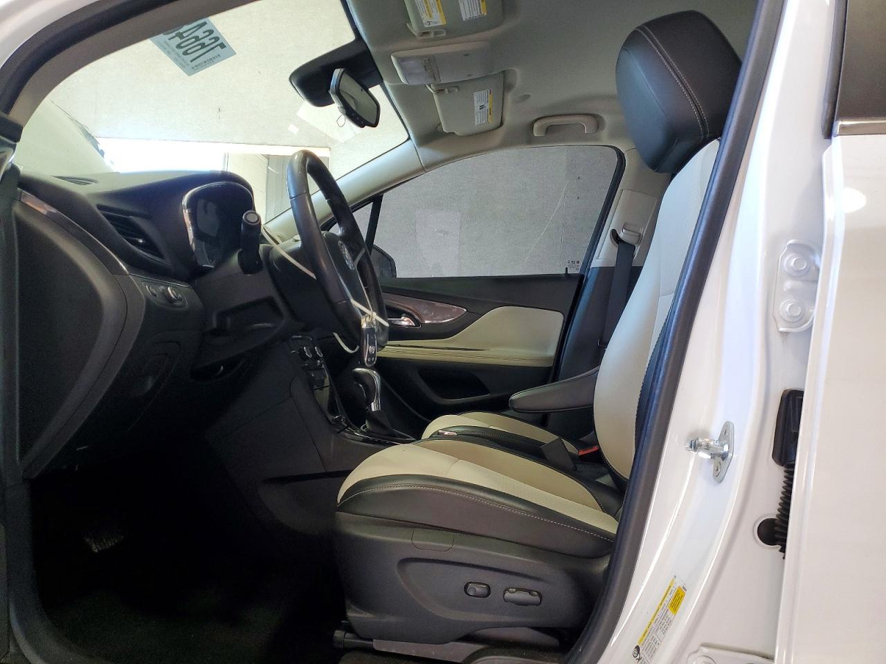 2019 BUICK ENCORE SPORT TOURING photo 7