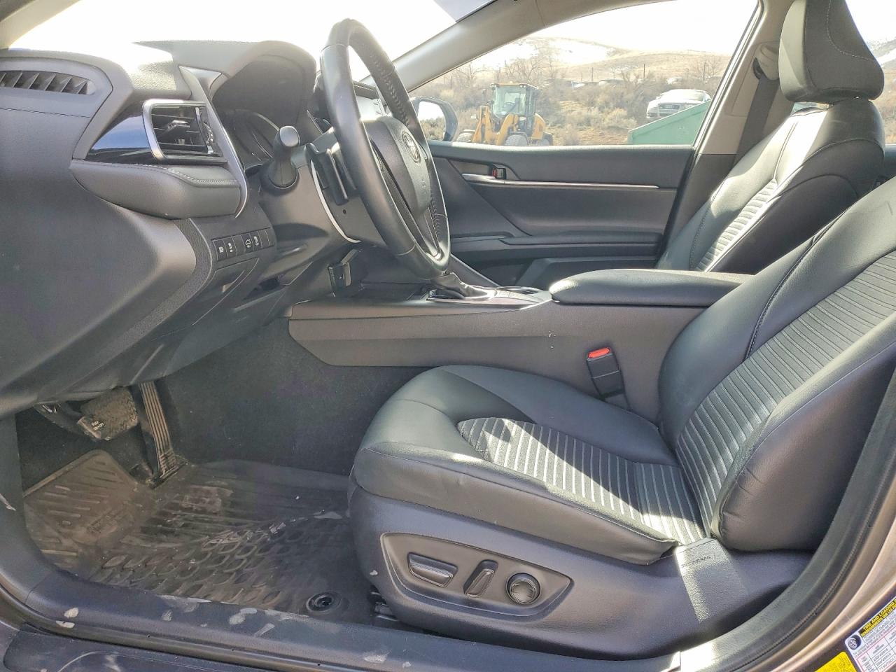 2024 TOYOTA CAMRY SE NIGHT SHADE photo 13