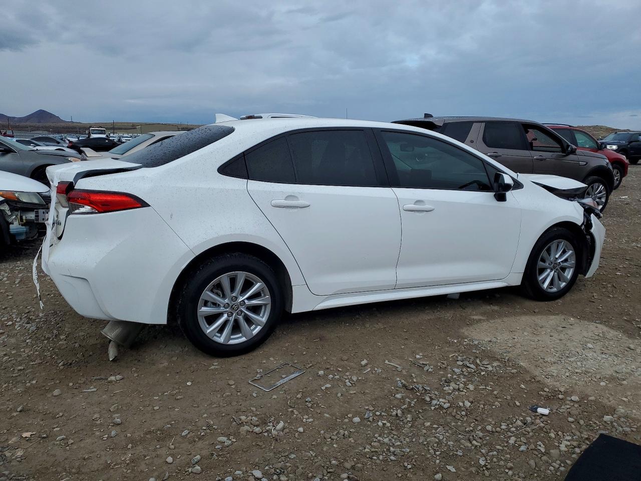 2023 TOYOTA COROLLA LE photo 5