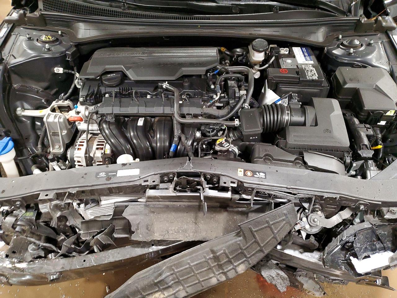 2024 HYUNDAI ELANTRA SEL photo 11