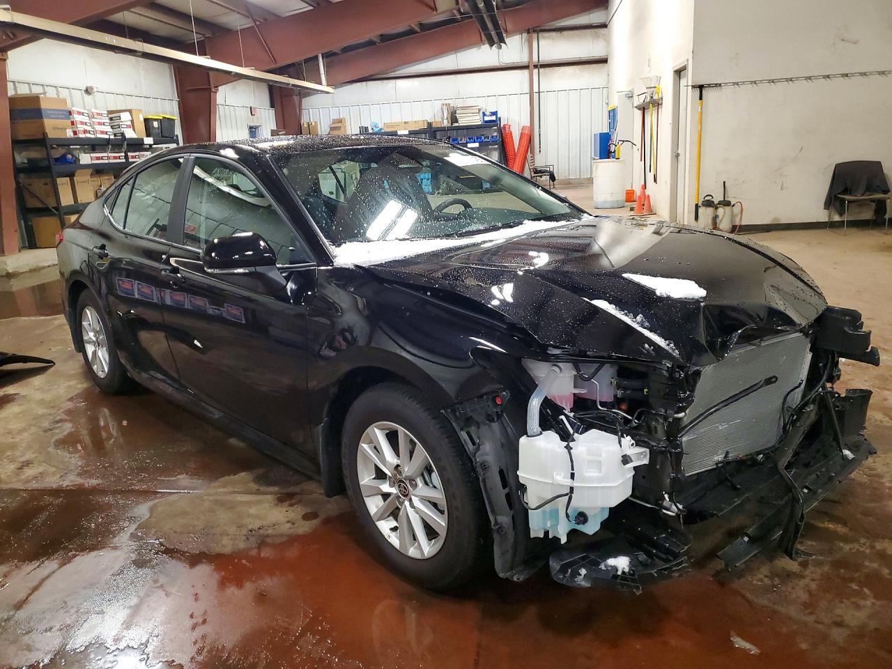 2025 TOYOTA CAMRY XSE photo 4
