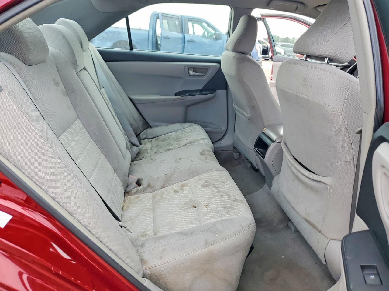 2015 TOYOTA CAMRY LE photo 10
