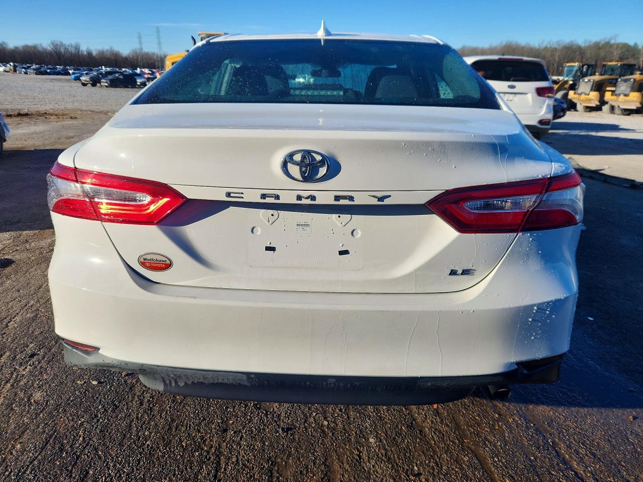 2020 TOYOTA CAMRY LE photo 11