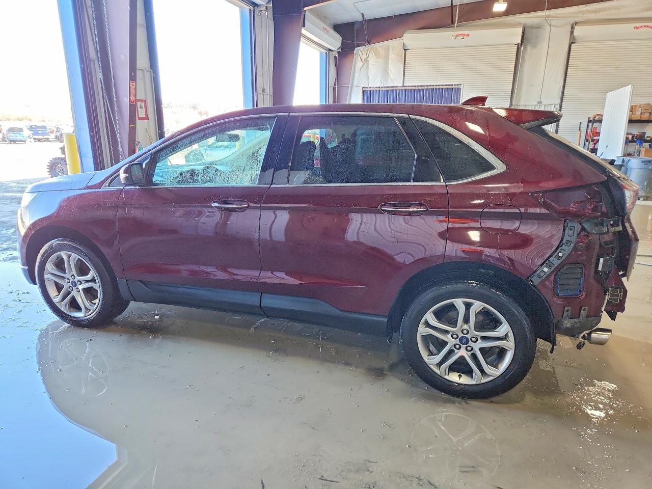2017 FORD EDGE TITANIUM photo 2