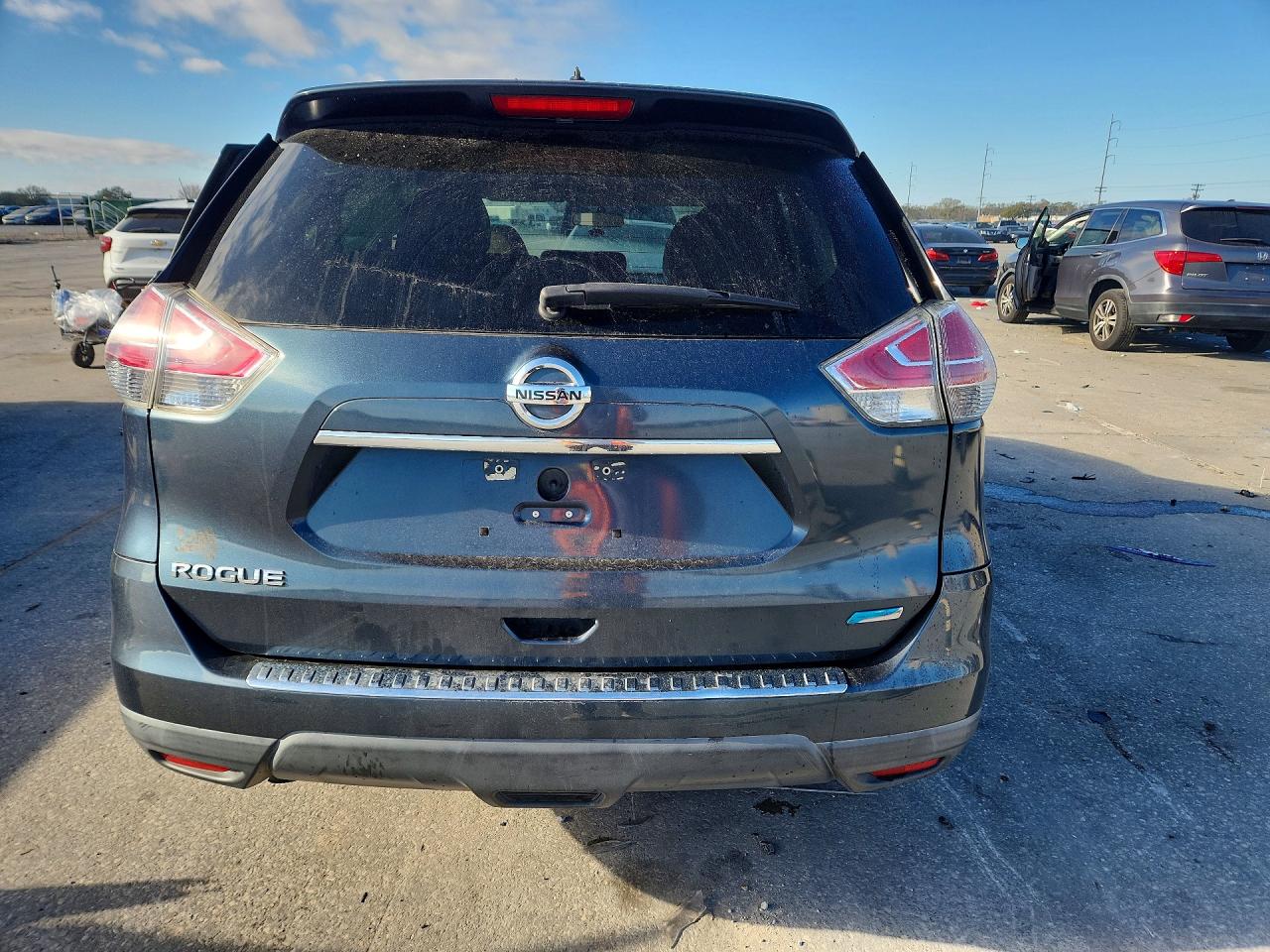 2014 NISSAN ROGUE S photo 16