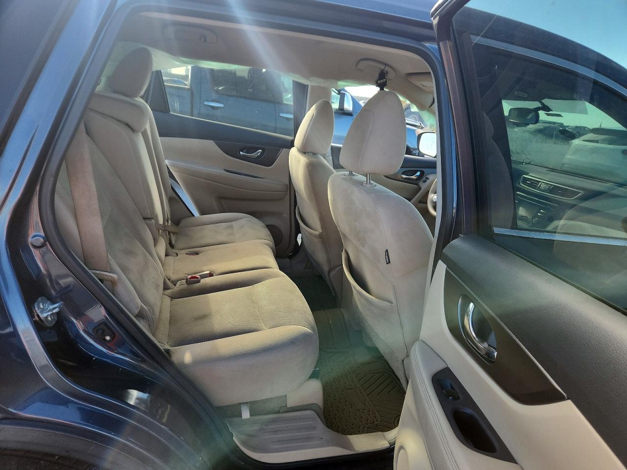 2014 NISSAN ROGUE S photo 28