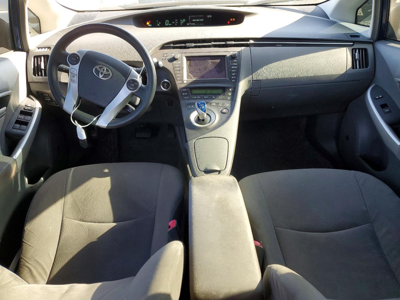 2010 TOYOTA PRIUS III photo 22
