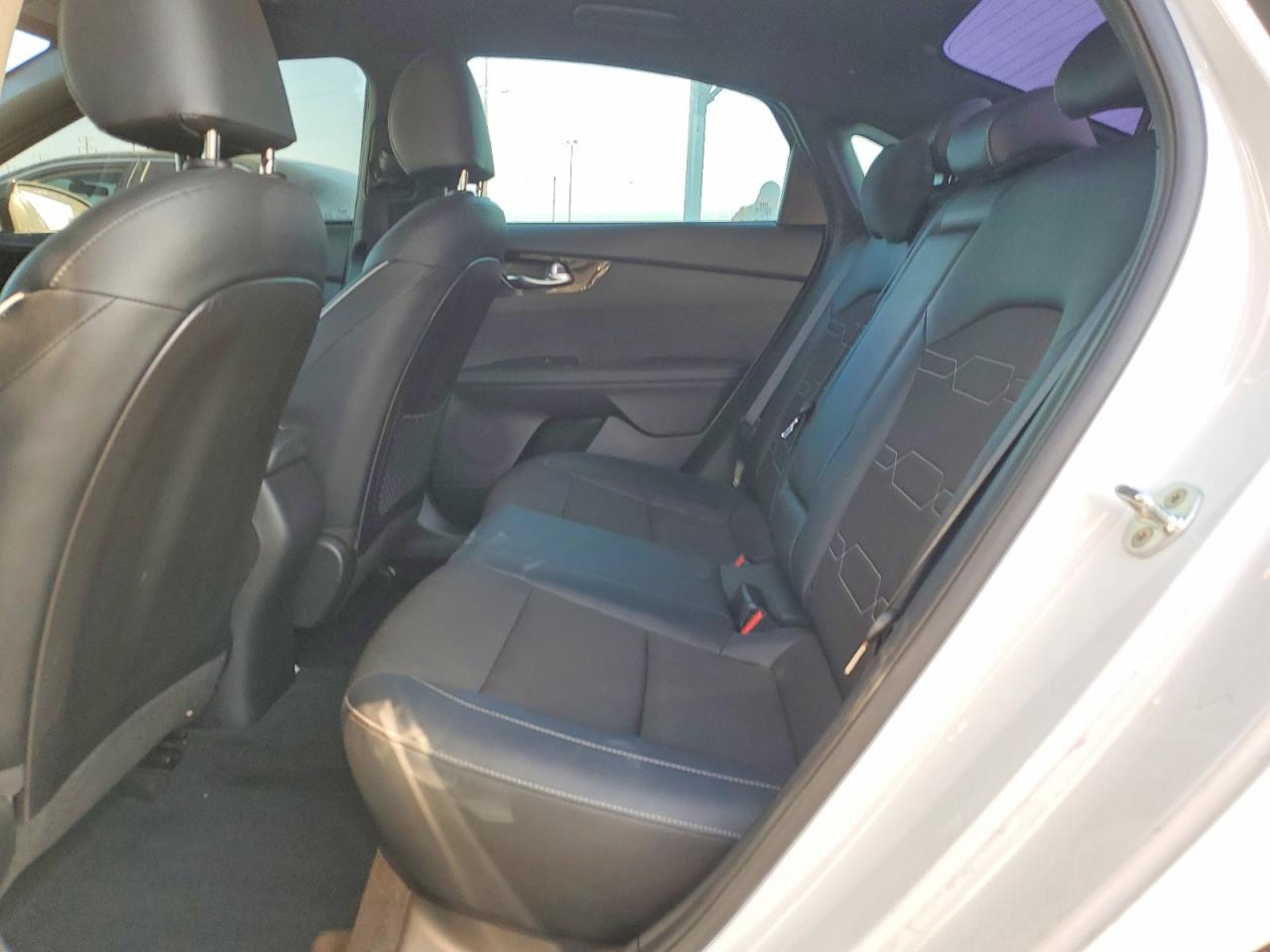 2023 KIA FORTE GT LINE photo 10