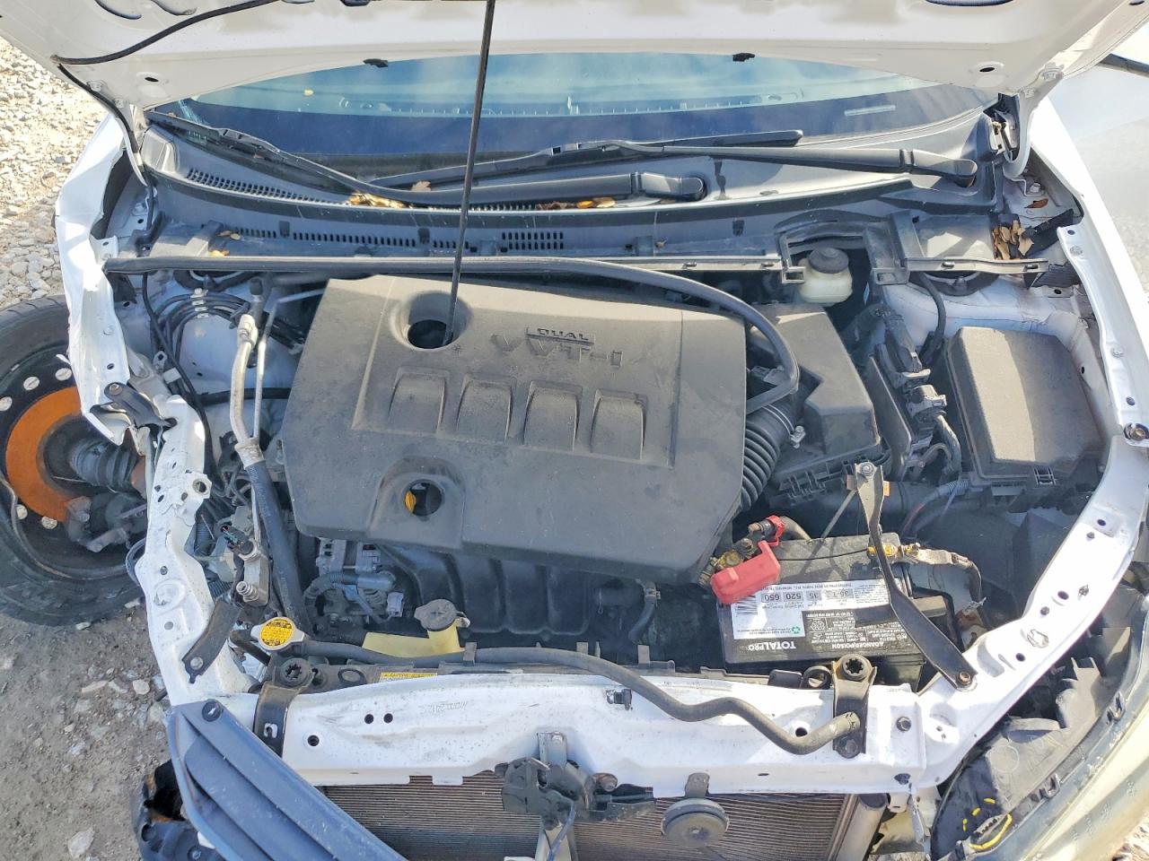 2015 TOYOTA COROLLA photo 31